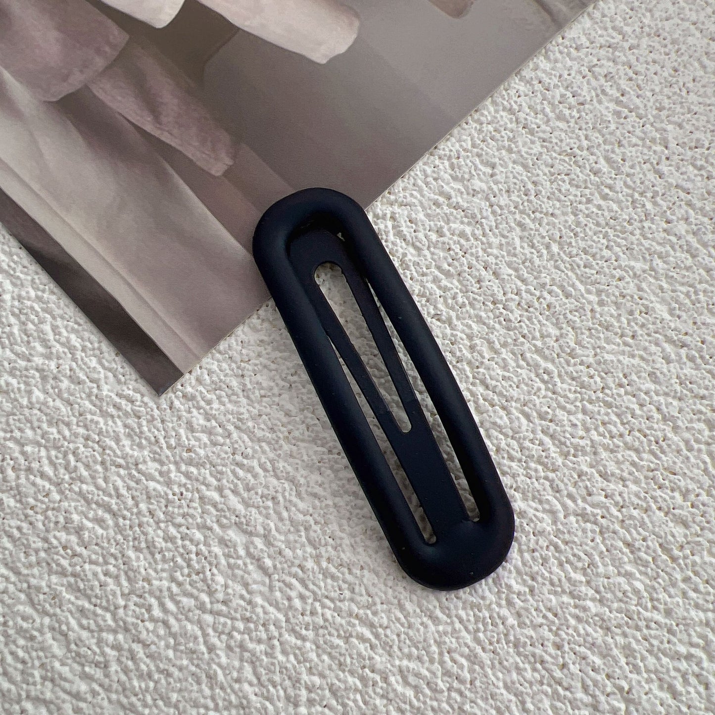 Solid color matte hairpin